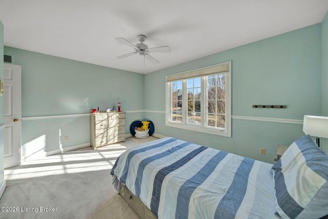 839 Lake Forest Pkwy, Louisville, KY 40245