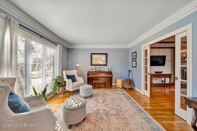 839 Lake Forest Pkwy, Louisville, KY 40245