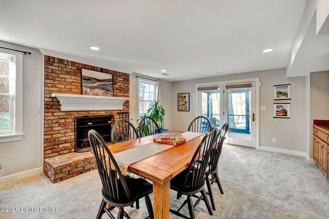 839 Lake Forest Pkwy, Louisville, KY 40245