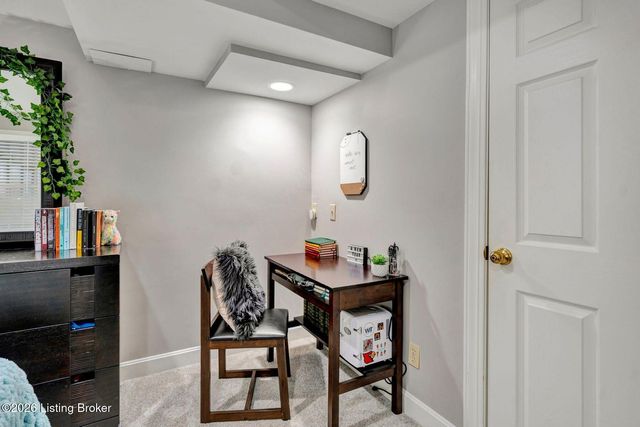 839 Lake Forest Pkwy, Louisville, KY 40245