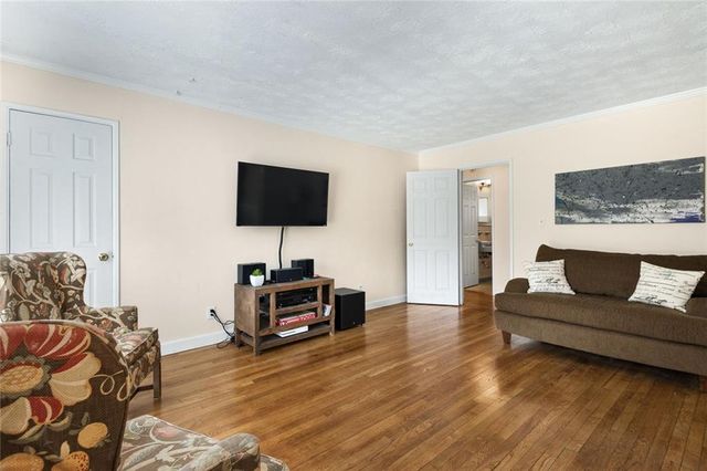 2042 Shady Lane, Tucker, GA 30084