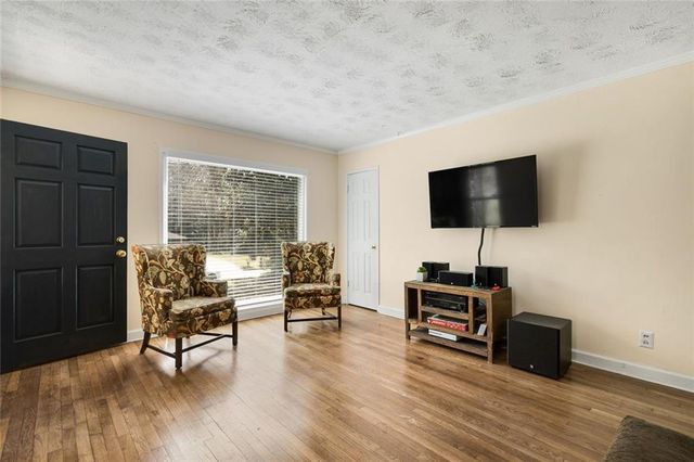 2042 Shady Lane, Tucker, GA 30084