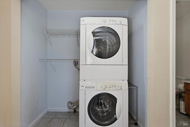 19176 Stonegate Rd, Hidden Valley Lake, CA 95467