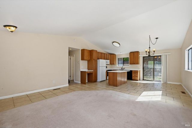 19176 Stonegate Rd, Hidden Valley Lake, CA 95467