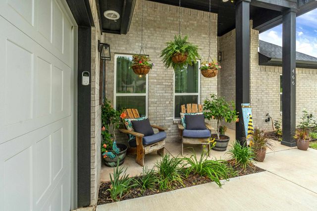 466 S. Forest Lake Dr., Longview, TX 75605