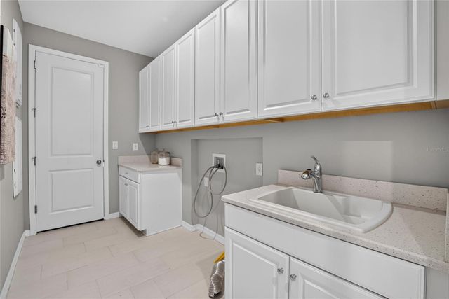 8228 SUMMER NIGHT ROAD, Sarasota, FL 34241