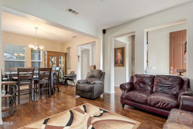 316 Elk River Place, Oxnard, CA 93036