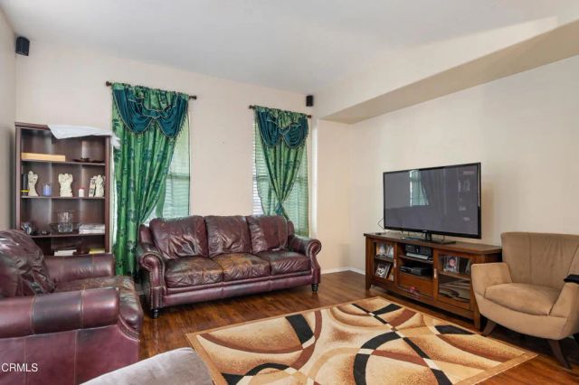 316 Elk River Place, Oxnard, CA 93036