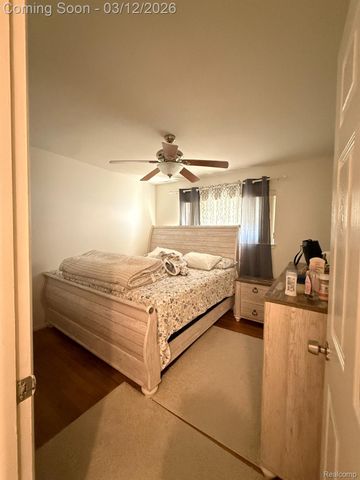 26615 Thomas Street, Warren, MI 48091