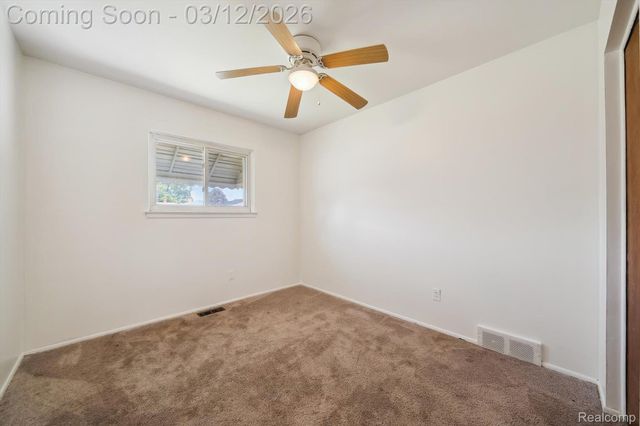 26615 Thomas Street, Warren, MI 48091