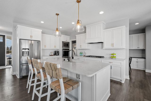 7529 Urbandale Lane N, Maple Grove, MN 55311