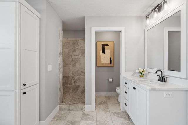 7529 Urbandale Lane N, Maple Grove, MN 55311