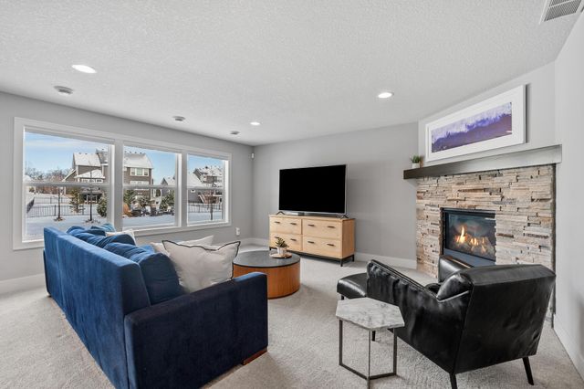 7529 Urbandale Lane N, Maple Grove, MN 55311