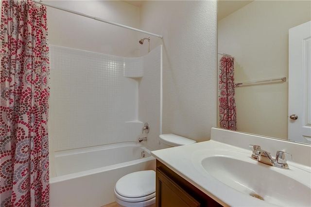 940 Appalachian Lane, Savannah, TX 76227