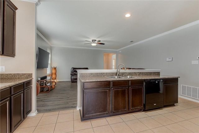 940 Appalachian Lane, Savannah, TX 76227