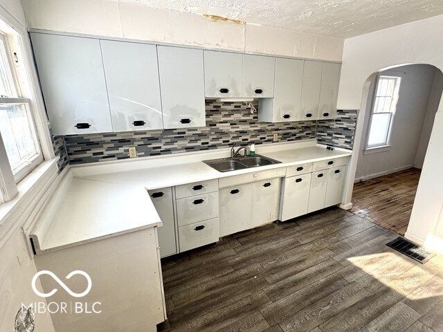 2405 E 3rd Street, Anderson, IN 46012