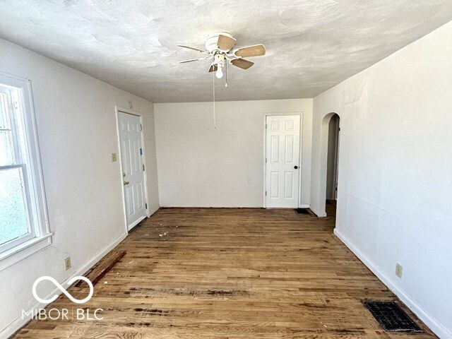 2405 E 3rd Street, Anderson, IN 46012