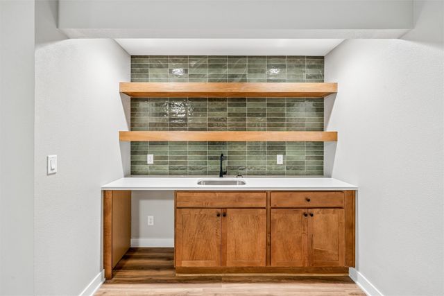 2640 Abbott Drive, Waukee, IA 50263