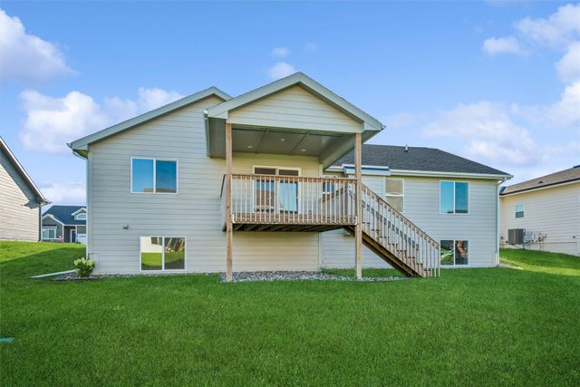 2640 Abbott Drive, Waukee, IA 50263