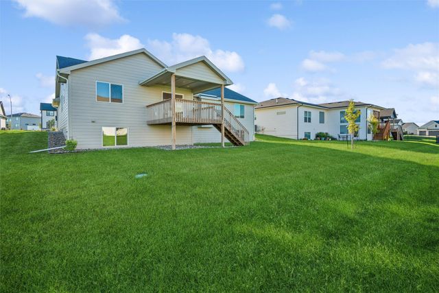 2640 Abbott Drive, Waukee, IA 50263