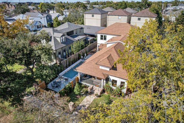 305 E 5th Street, Houston, TX 77007