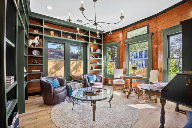 305 E 5th Street, Houston, TX 77007