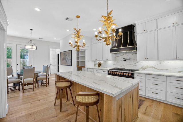 305 E 5th Street, Houston, TX 77007