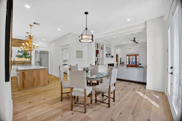 305 E 5th Street, Houston, TX 77007