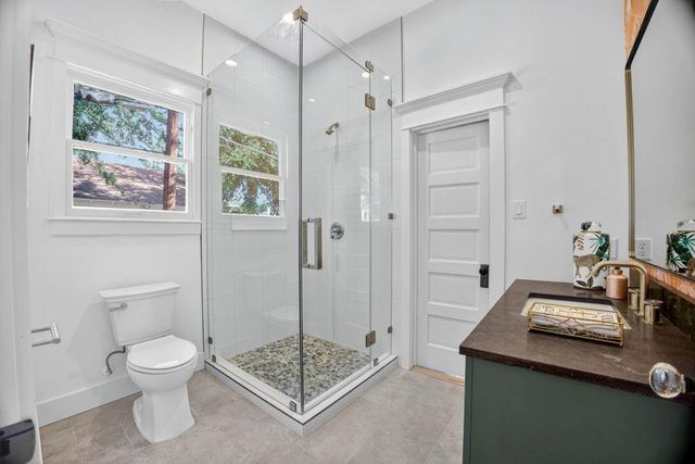 305 E 5th Street, Houston, TX 77007