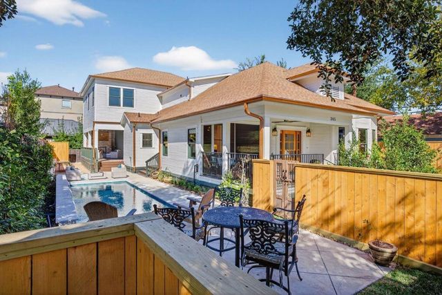 305 E 5th Street, Houston, TX 77007