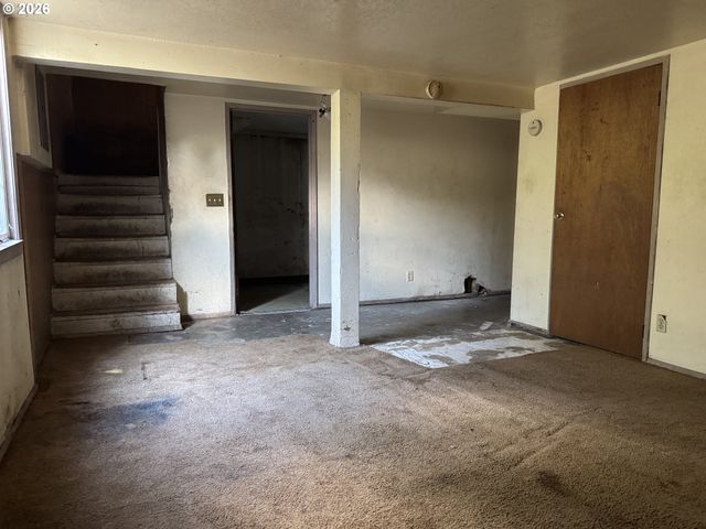 1725 Ne 102nd Ave, Portland, OR 97220