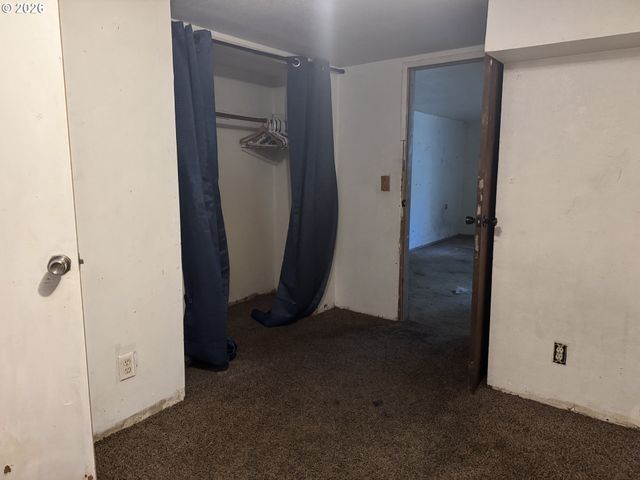 1725 Ne 102nd Ave, Portland, OR 97220