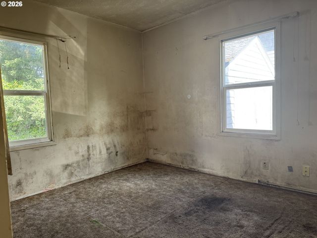1725 Ne 102nd Ave, Portland, OR 97220