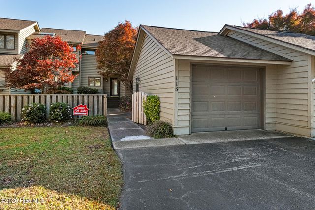 115 Egret Court, Hampstead, NC 28443