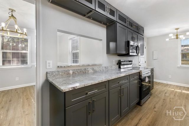 2111 Greenwood Street, Savannah, GA 31404