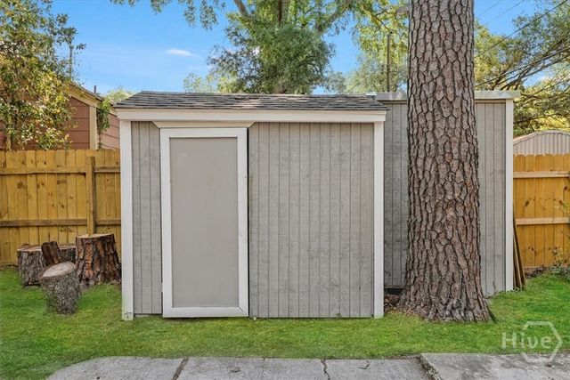 2111 Greenwood Street, Savannah, GA 31404