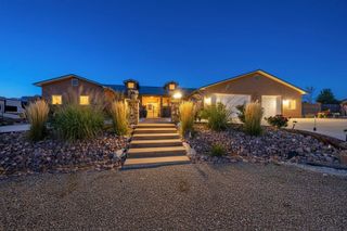 15 W Serena Lane, Santa Fe, NM 87508