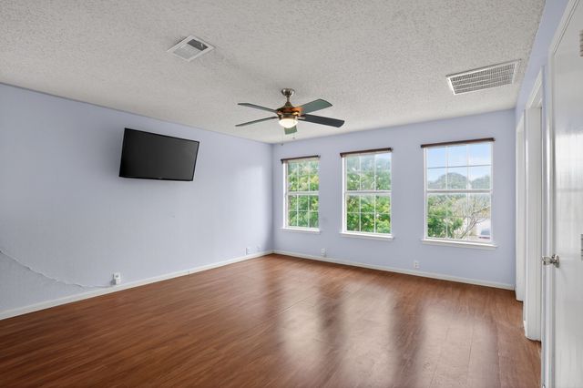 8524 Gatlinburg Drive, Fort Worth, TX 76123