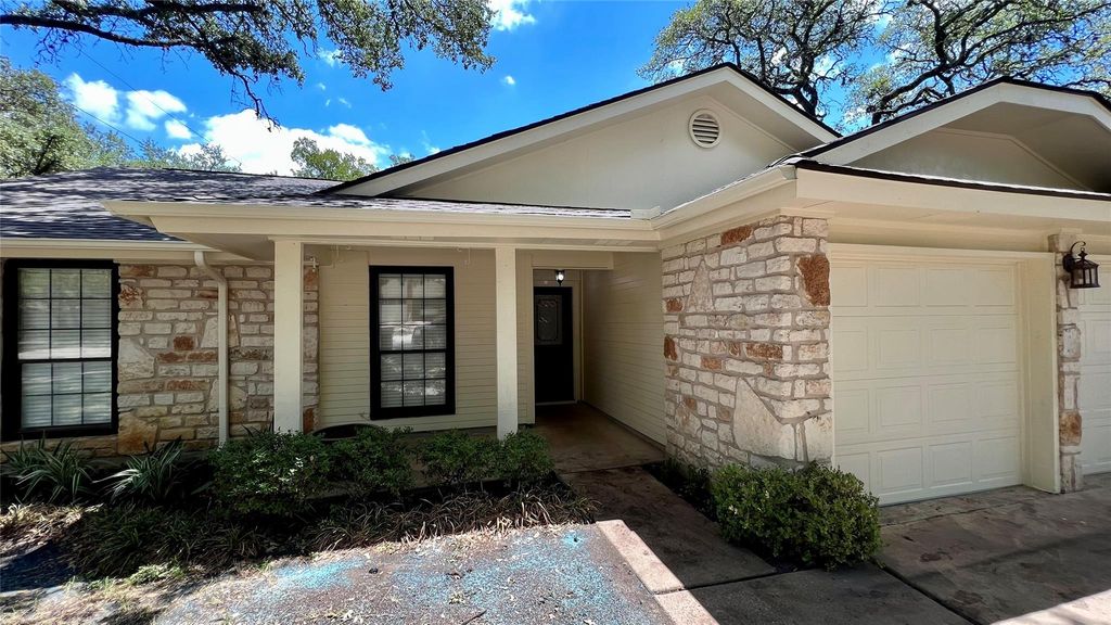 5837 Secrest DR, Austin, TX 78759