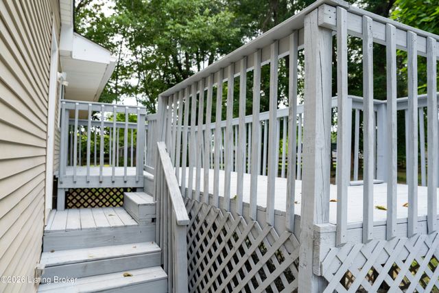 408 Evergreen Rd, Louisville, KY 40223