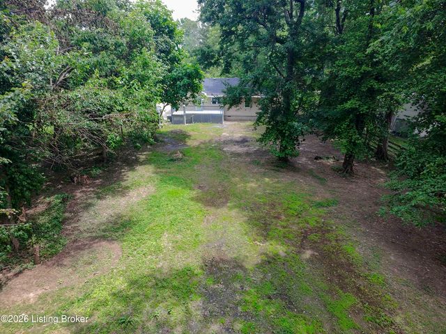 408 Evergreen Rd, Louisville, KY 40223