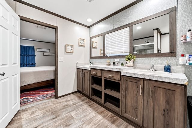 660 Vz County Road 2315, Canton, TX 75103