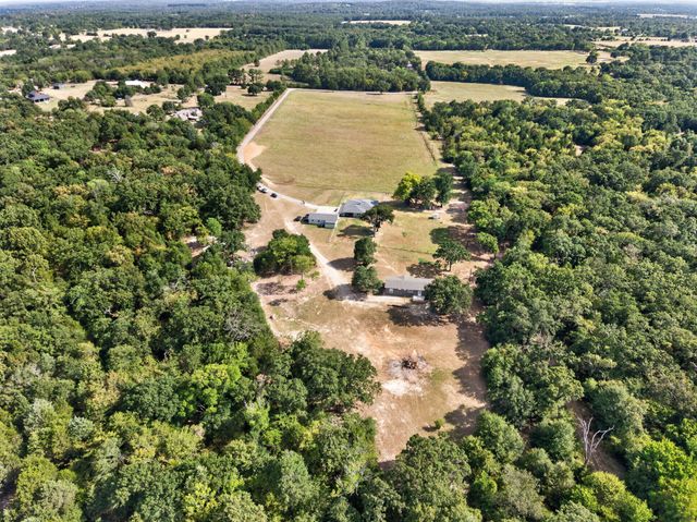 660 Vz County Road 2315, Canton, TX 75103