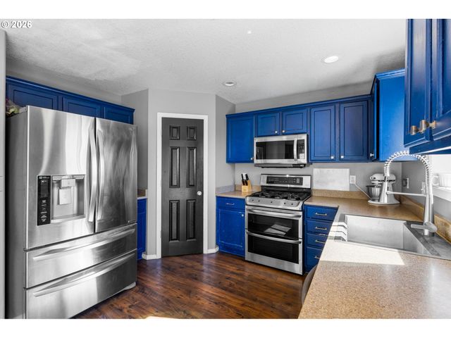 1731 PARKMEADOW Ave, Monmouth, OR 97361
