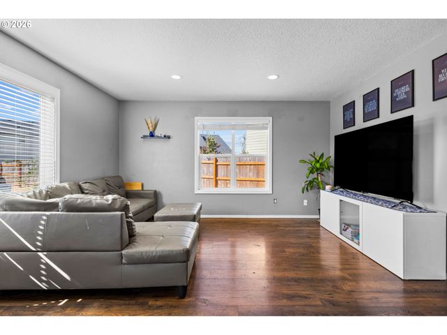 1731 PARKMEADOW Ave, Monmouth, OR 97361