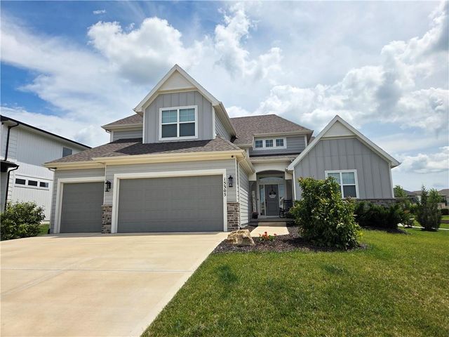 15305 W 172nd Place, Olathe, KS 66062