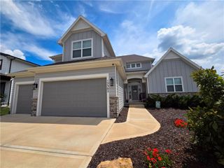 15305 W 172nd Place, Olathe, KS 66062