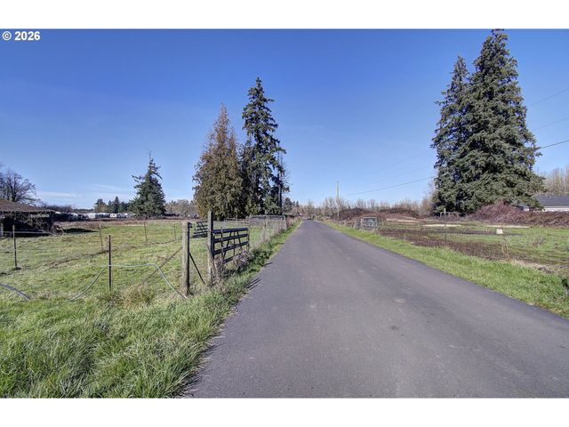 -1 Sw 27th St, Battle Ground, WA 98604