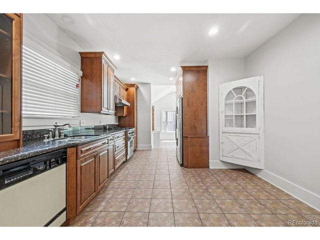 1066 S Josephine St, Denver, CO 80209