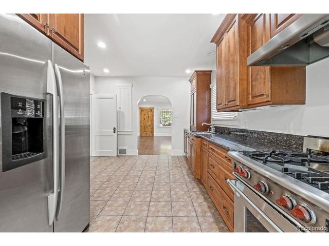 1066 S Josephine St, Denver, CO 80209